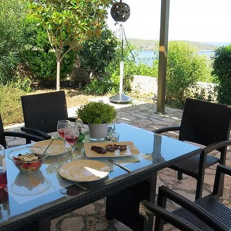 Irini * Epidaurus